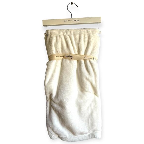 Rae Dunn Baby Blanket Born 2025 Soft Plush White 30x36 NWT - Picture 4 of 4